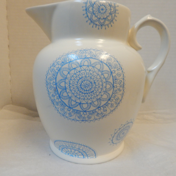 Mary and Martha Pitcher - Picture 2 of 3